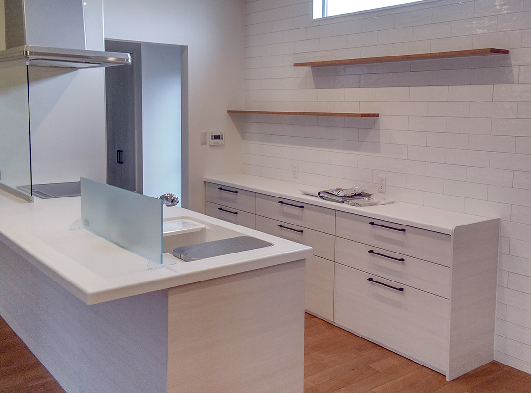 シンプルナチュラルモダンの家